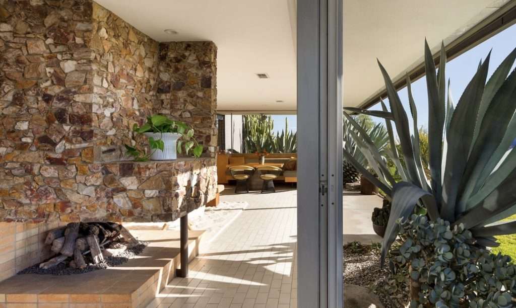 The Serulnic House Neutra