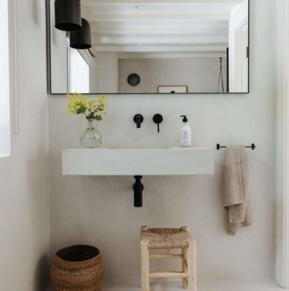 A Woodland Retreat on the North Norfolk Coast bathroom