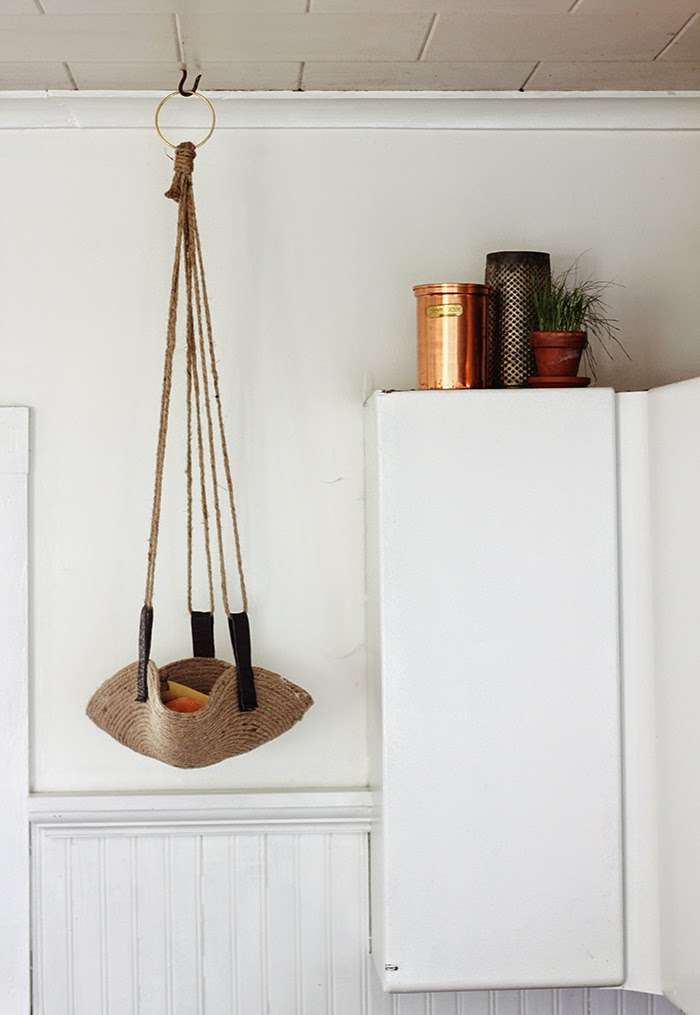 hanging jute basket