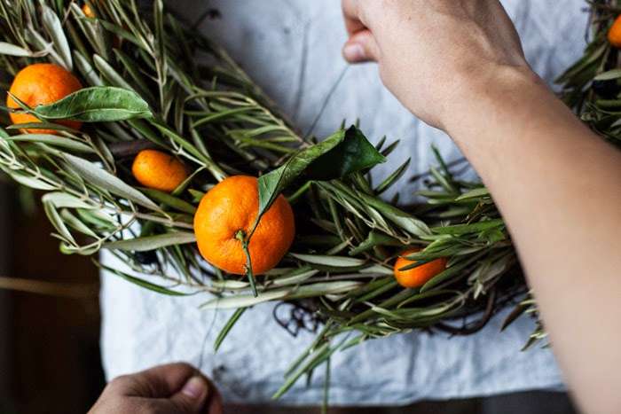 DIY Citrus Wreath Step 4