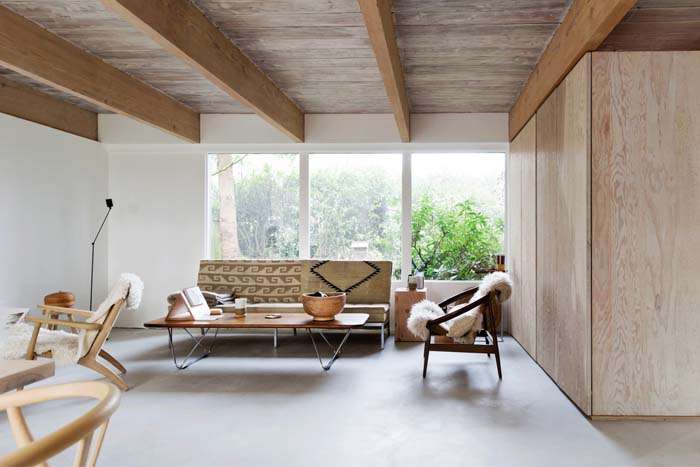 A 1950s Post & Beam Reno in North Vancouver