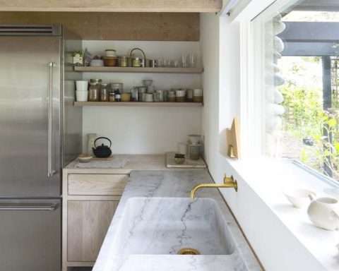 A 1950s Post & Beam Reno in North Vancouver