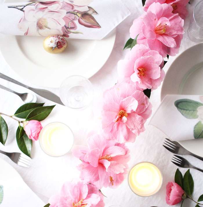 camilia tablescape